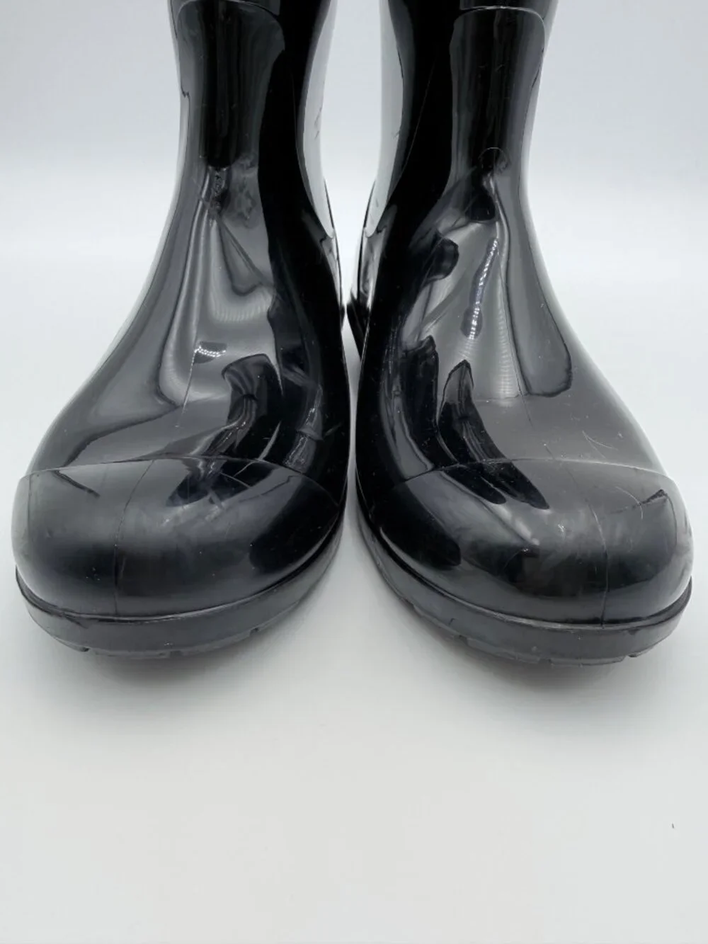 UGG Women’s Black Waterproof Rain Boots  Rubber Sole Mid-Calf Cozy Insole Size 9
